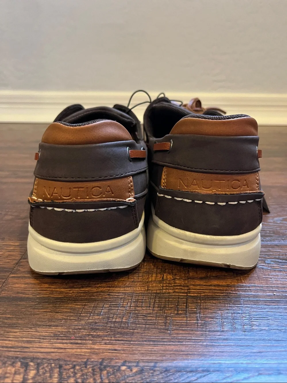 Nautica Men’s Zapatos Coffee Brown Cushion Relief Lace-Up  Boat Shoe Size 9.5